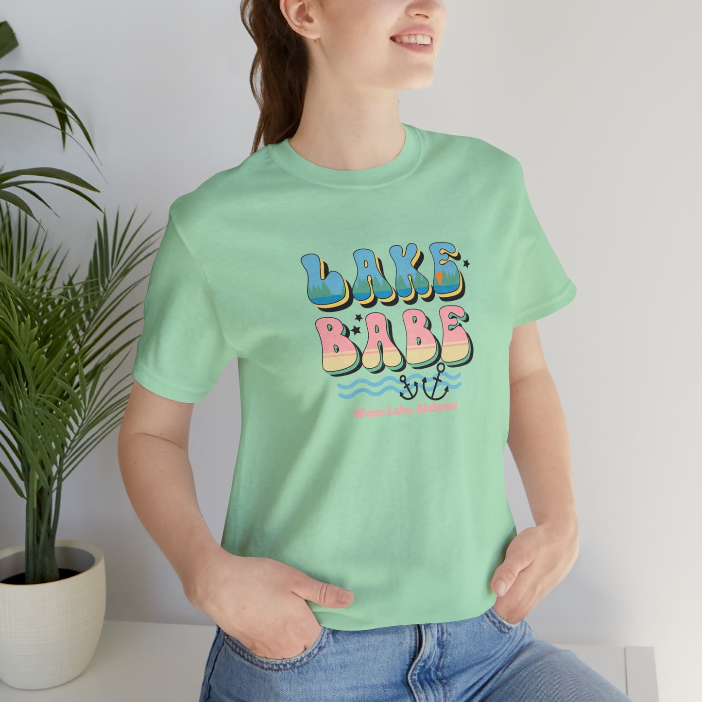 Lake Babe - Weiss Lake T-Shirt