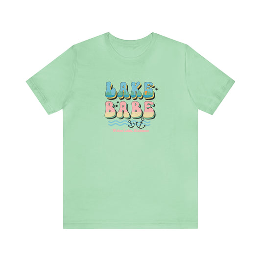 Lake Babe - Weiss Lake T-Shirt