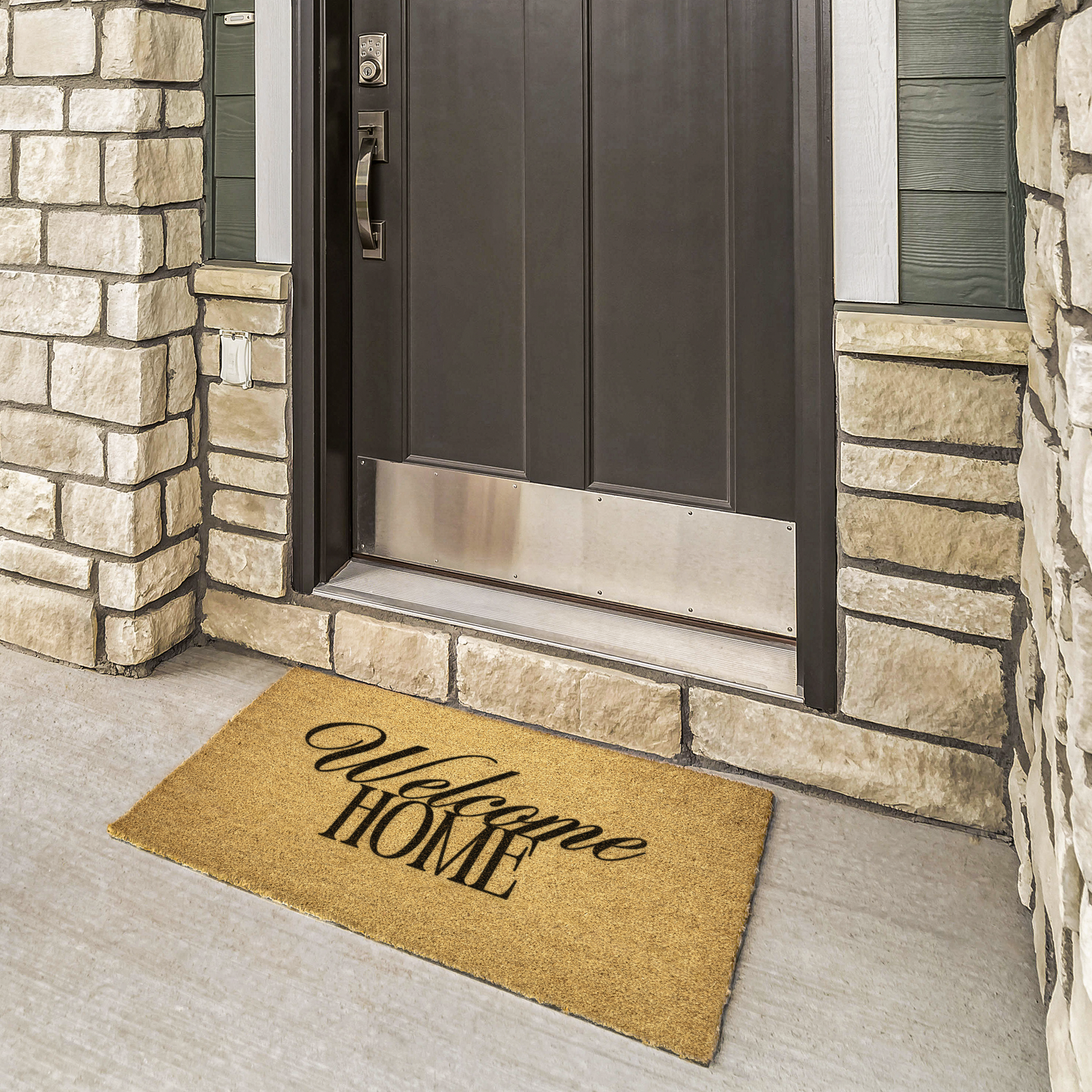 welcome_Outdoor_Mat_Lifestyle_02_Mockup.png